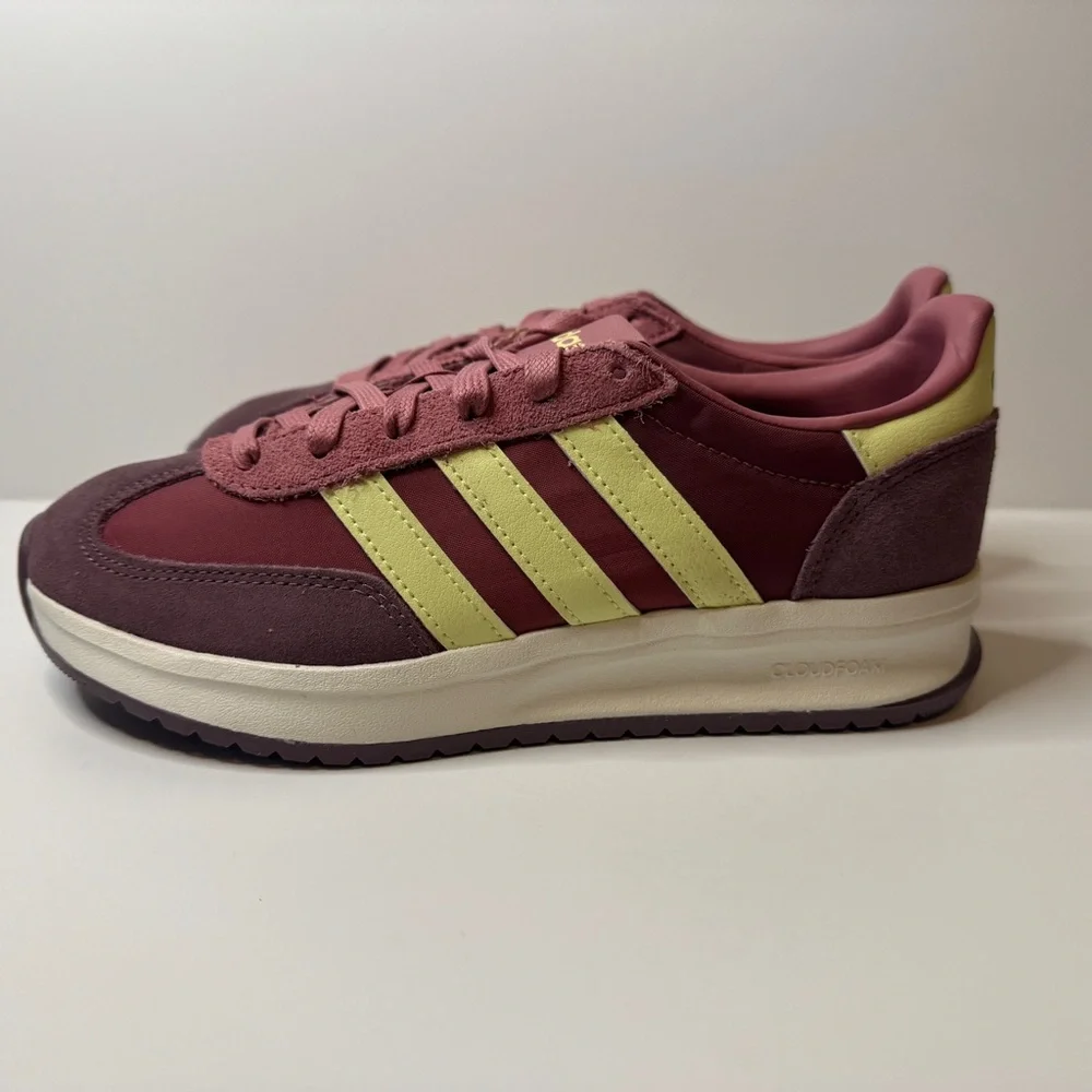Adidas Women's Run 70’s 2.0 Sneakers - Size 6US - Picture 3 of 11